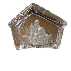 Nativity Scene Etched Glass Figurine Jesus Christmas Holy Family 4.5" x 5.5"